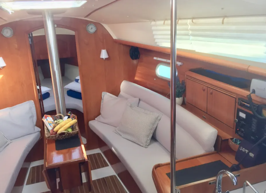 Jason The Jason Sun Odyssey 32 yacht - internal shot