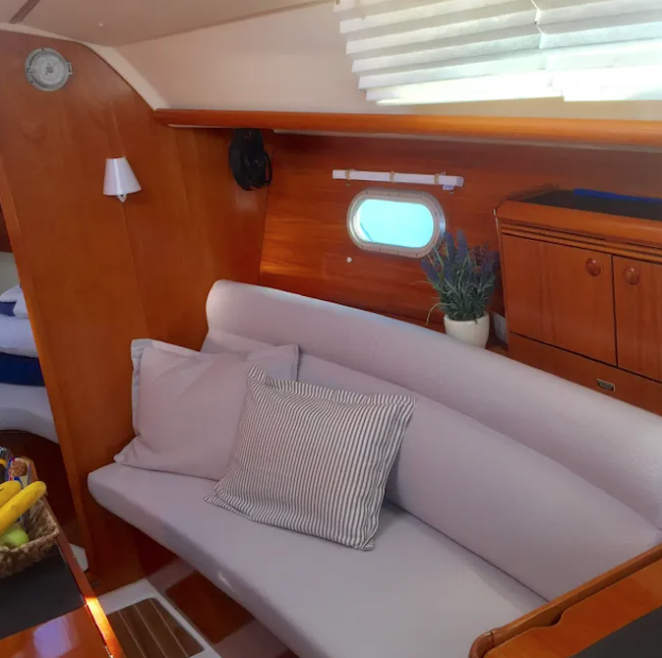Jason The Jason Sun Odyssey 32 yacht - internal shot
